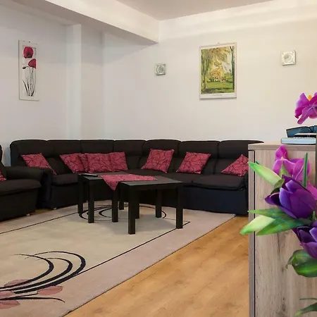 Apartment Glorious - 2-bedroom Near Youth Hill By Flat Mаnager Plovdiv