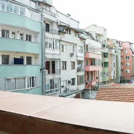 Glorious - 2-bedroom Near Youth Hill By Flat Mаnager דירה *