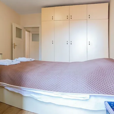 Glorious - 2-bedroom Near Youth Hill By Flat Mаnager Plovdiv