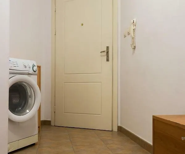 Glorious - 2-bedroom Near Youth Hill By Flat Mаnager